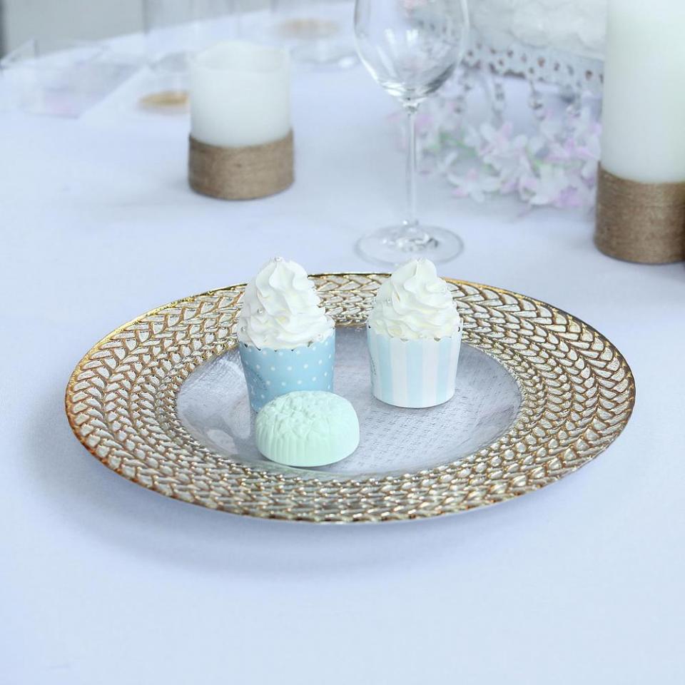 Clear Round Decorative Glass Charger Plates - Image 4