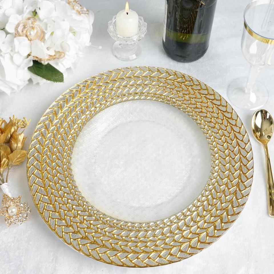 Clear Round Decorative Glass Charger Plates - Image 6